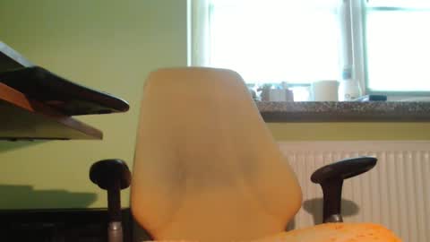 Snapshot of vendi1 chatting on January 6, 11:40 am vendi1 online show from January 6, 11:40 am