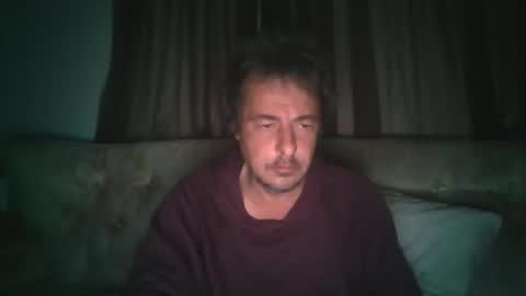 Snapshot of vids1977 chatting on October 21, 8:06 am vids1977 online show from October 21, 8:06 am
