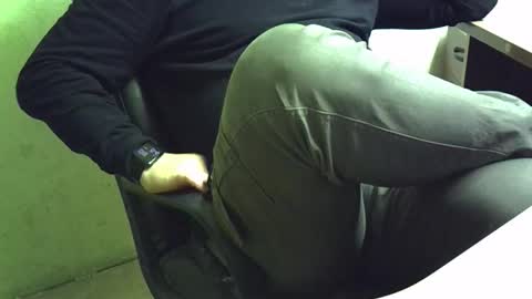 Snapshot of viknik16cm chatting on October 28, 5:54 am viknik16cm online show from October 28, 5:54 am