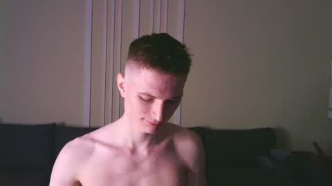 Max online show from February 8, 4:04 pm