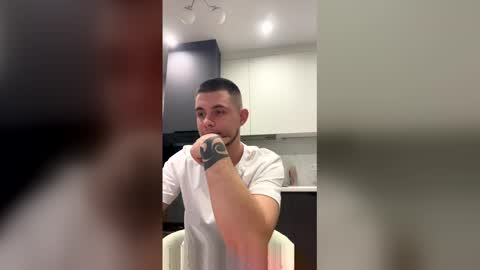 Viktor348 online show from April 7, 1:55 pm