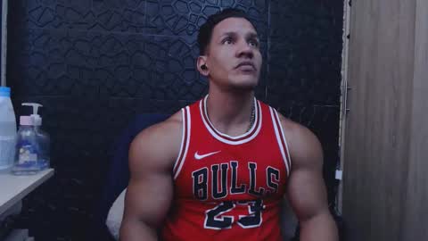 Viktor Herrera online show from January 16, 1:36 pm