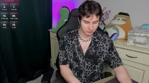 Vincent Strong online show from February 11, 7:35 am