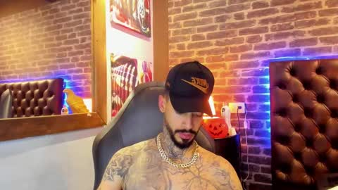 ---Vinzen--- online show from October 31, 6:15 am