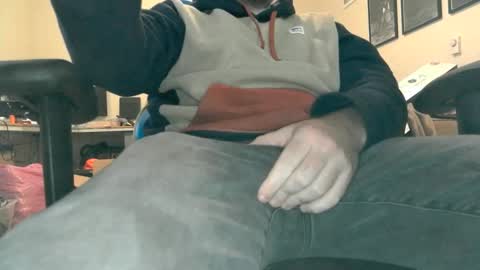 Snapshot of vitalbeach chatting on December 8, 10:47 pm vitalbeach online show from December 8, 10:47 pm