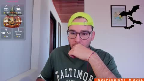 Vito Ferrer online show from November 1, 12:09 pm