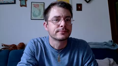 Snapshot of vivid_ether chatting on February 12, 9:10 am Viv online show from February 12, 9:10 am