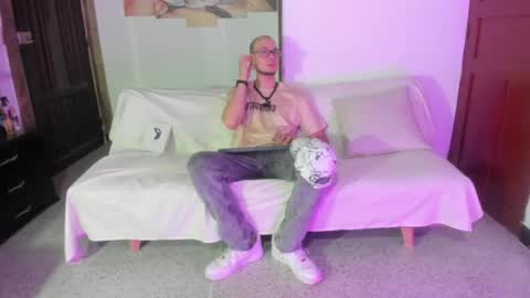 Vlad online show from April 16, 3:28 am