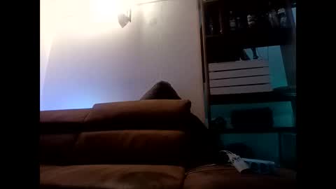 walex0900 online show from November 6, 8:06 am