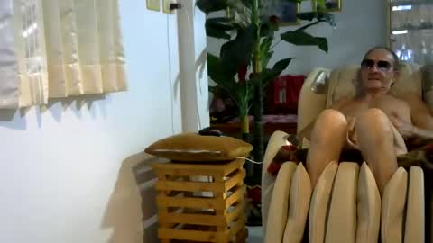 Snapshot of walleja chatting on September 27, 12:58 pm walleja online show from September 27, 12:58 pm