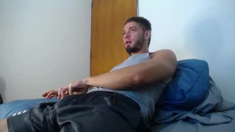 Snapshot of walnniel_concordia chatting on February 17, 4:42 am walnniel_concordia online show from February 17, 4:42 am