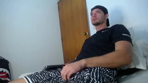 Snapshot of walnniel_concordia chatting on March 11, 4:43 am walnniel_concordia online show from March 11, 4:43 am