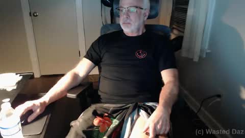 Snapshot of wasted_daze_ chatting on January 31, 1:43 am wasted_daze_ online show from January 31, 1:43 am