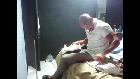 wellcrz online show from October 25, 3:08 am