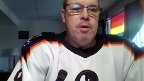 westcoasthockeyplayer online show from March 28, 5:13 pm