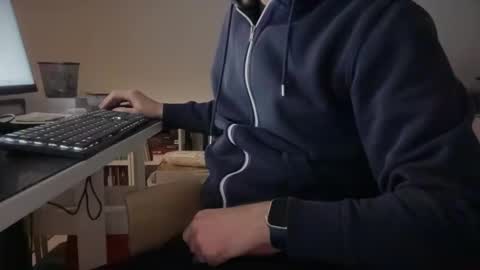 wet_adidasboy online show from December 19, 7:05 am