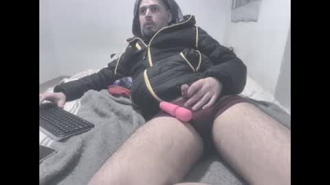 Snapshot of white_boy15 chatting on January 17, 12:21 pm n n15 online show from January 17, 12:21 pm