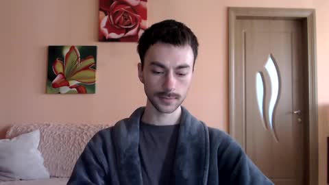 Tom online show from April 3, 11:18 am