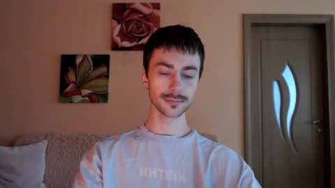 Tom online show from February 5, 12:12 pm