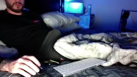 whitebubblebutt44 online show from September 11, 1:48 am