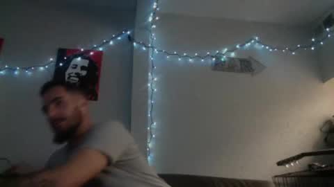 Snapshot of whitechocalate91 chatting on December 31, 8:26 am just str8 stud nut 1000 online show from December 31, 8:26 am