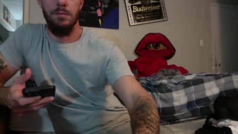 Snapshot of whitechocalate91 chatting on December 11, 3:58 am just str8 stud nut 1000 online show from December 11, 3:58 am