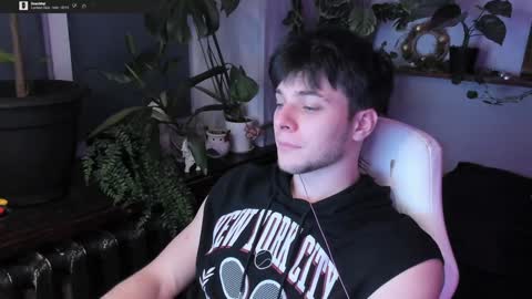 Gus online show from January 6, 4:44 pm