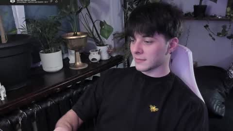 Gus online show from January 28, 6:17 pm