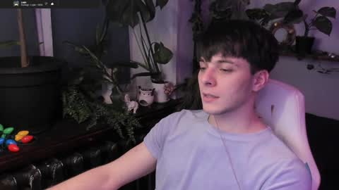 Gus online show from January 8, 8:29 pm