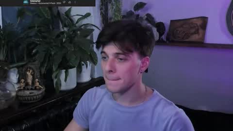 Gus online show from September 22, 7:35 pm