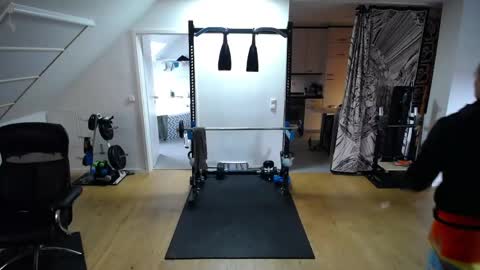 whiterabbit_86 online show from April 2, 12:35 pm