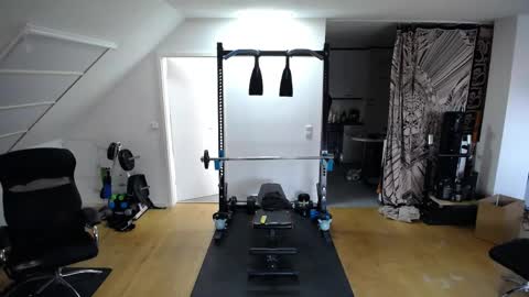 whiterabbit_86 online show from April 9, 12:55 pm