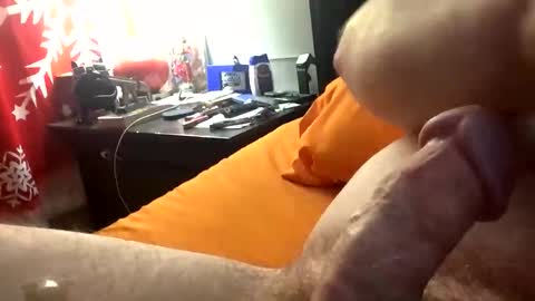 wigsplitah online show from April 14, 7:02 pm