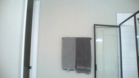 wil1565 online show from November 19, 3:06 am