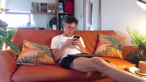 William online show from April 22, 5:46 am