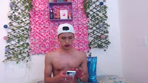 Snapshot of willians__ chatting on October 22, 4:16 am willians__ online show from October 22, 4:16 am