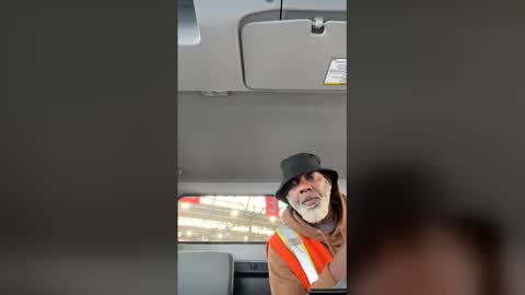 williebobo18 online show from May 1, 12:08 pm