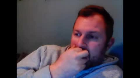 willywinkwer online show from April 6, 2:52 am