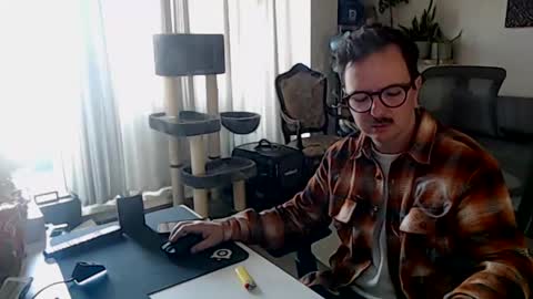 cream36 online show from February 17, 8:19 am