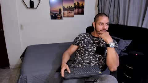 Magnus Dark independent model online show from September 29, 12:42 am