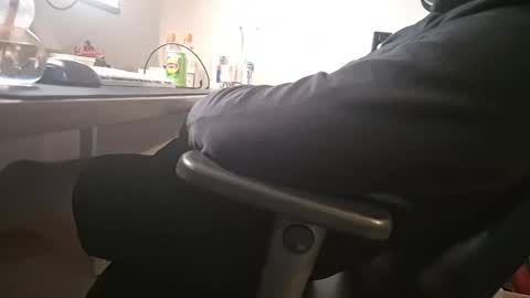 wnhz27 online show from November 13, 6:51 am