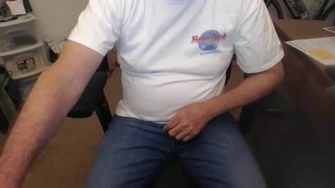 wolfie0717 online show from November 3, 1:32 am