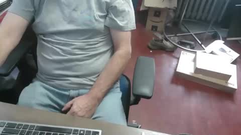 woodworker6473 online show from November 26, 2:09 pm