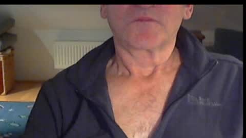 Wuki online show from October 23, 8:01 pm