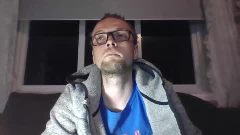 wulffi95 online show from December 4, 10:08 pm