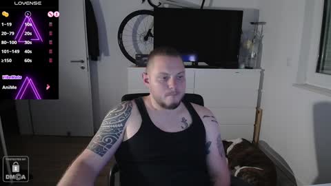 Snapshot of x19marco93x chatting on December 19, 6:56 pm x19marco93x online show from December 19, 6:56 pm