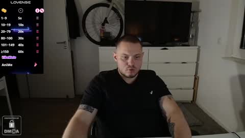 Snapshot of x19marco93x chatting on March 2, 6:03 pm x19marco93x online show from March 2, 6:03 pm