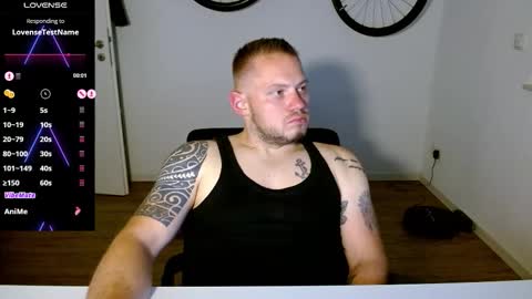 Snapshot of x19marco93x chatting on October 9, 7:30 pm x19marco93x online show from October 9, 7:30 pm