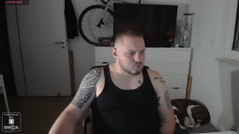 Snapshot of x19marco93x chatting on January 3, 2:51 pm x19marco93x online show from January 3, 2:51 pm