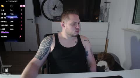 Snapshot of x19marco93x chatting on January 17, 4:26 pm x19marco93x online show from January 17, 4:26 pm